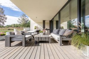 Avoir une belle terrasse à Saint-Broingt-le-Bois 